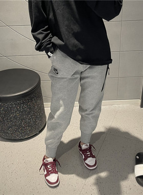 专柜正品NIKE耐克NSW女TCH FLC修身收脚运动长裤 CW4293-010-063