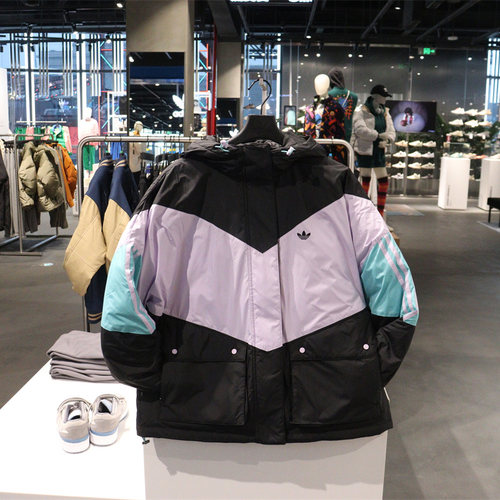 Adidas三叶草女子休闲运动羽绒服