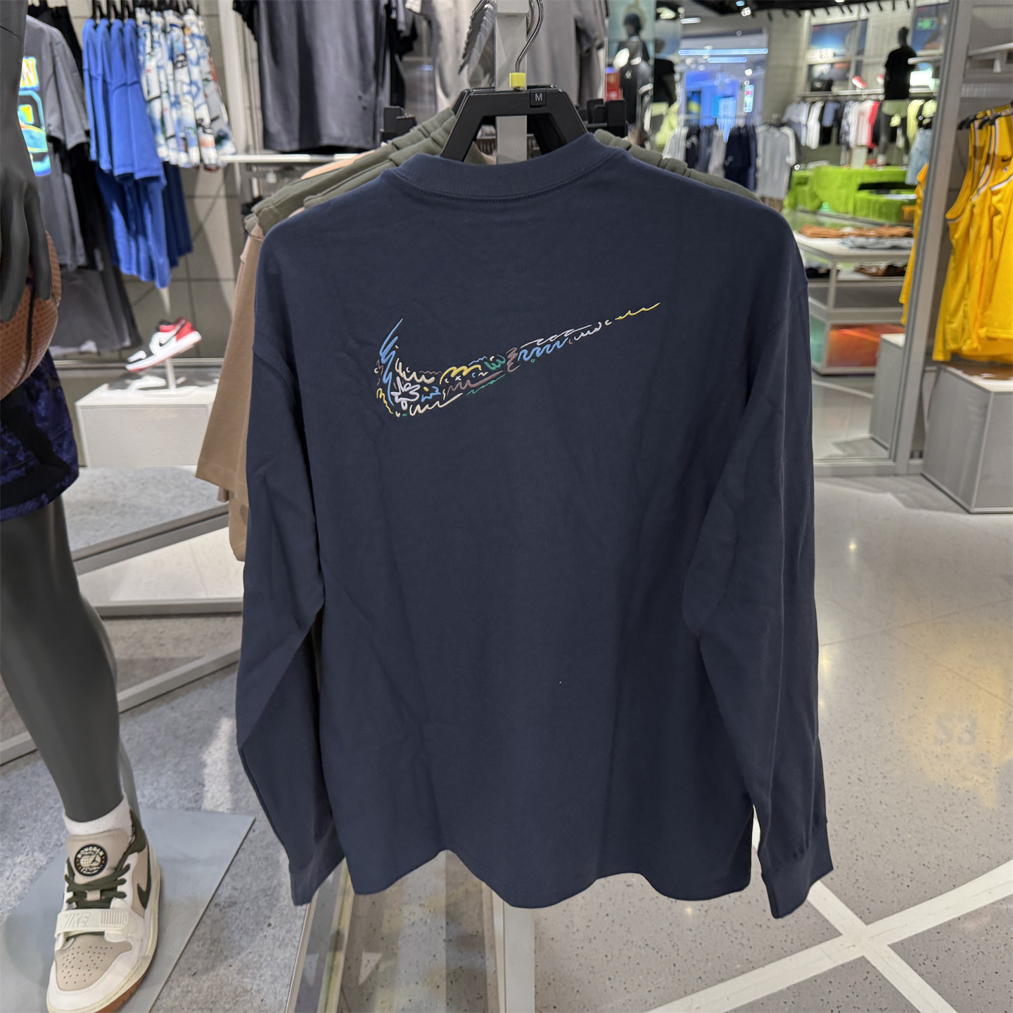 专柜正品Nike耐克男刺绣印花宽松休闲刺绣柔软长袖T恤 HQ8166-437,运动服/休闲服装,运动T恤,淘宝优惠券,粉丝福利购,淘宝优惠卷