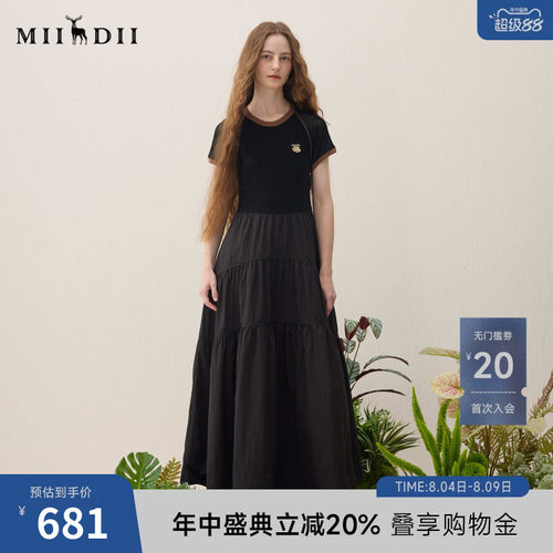 细针工艺，拼接梭织面料，小章点缀浪漫随性