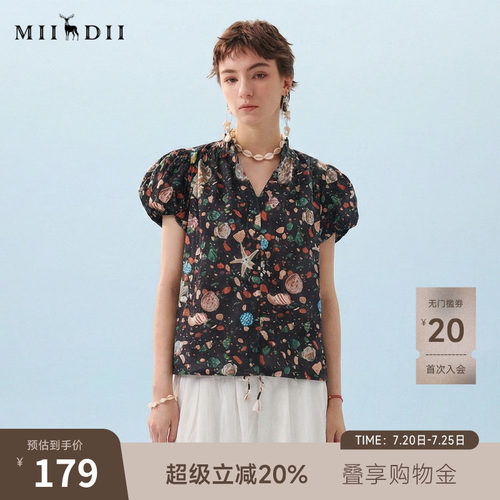 原创复古印花，捏褶立领，全棉材质，亲肤
