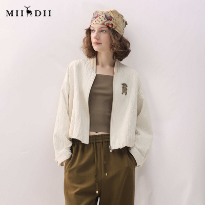 谜底撞色外套长袖2026春季新品浮雕钉珠章仔个性时髦女261MW0207