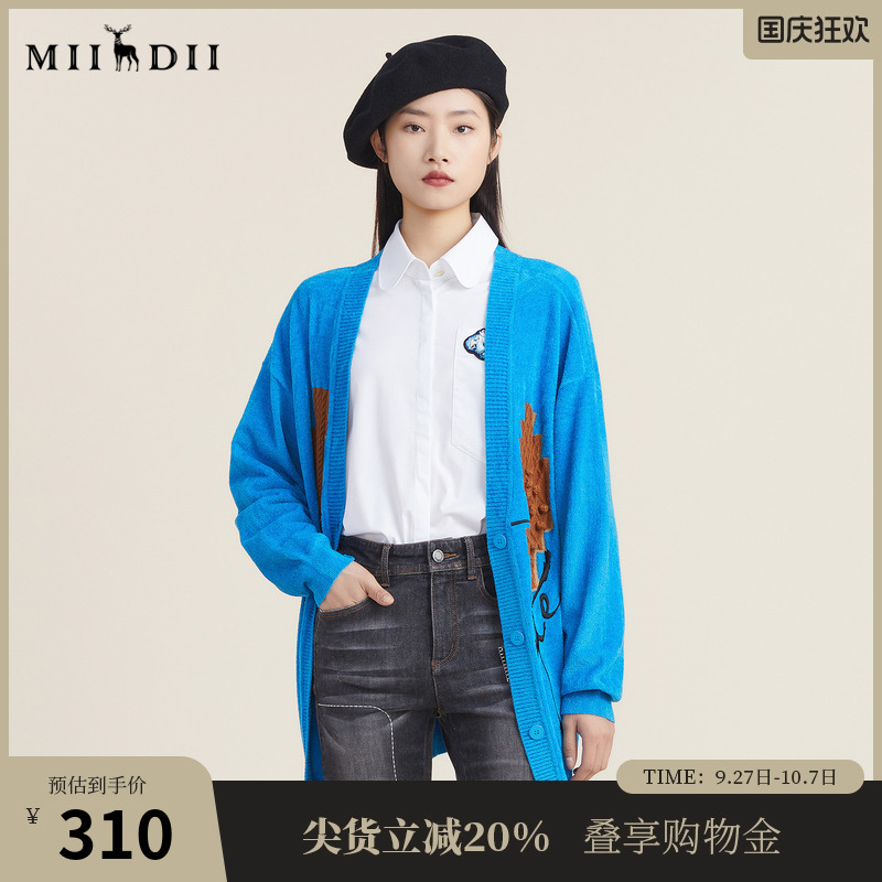 柔软舒适的天鹅绒材质，触感非常软糯。