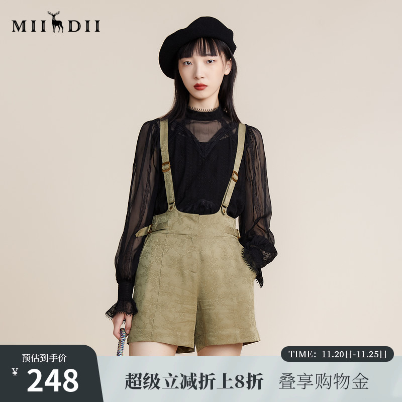 背带短西裤，蕾丝刻花面料，廓形利落干净