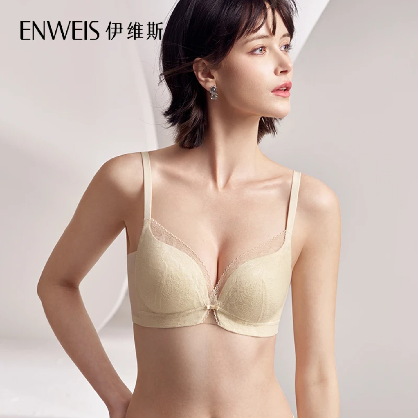「月之吻」伊维斯法式蕾丝内衣小胸聚拢收副乳不空杯美背文胸透气