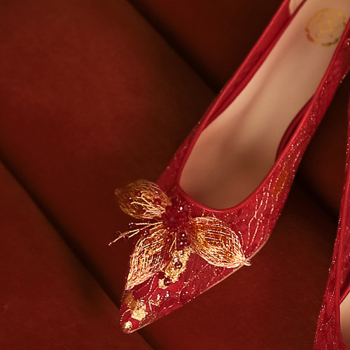 KAKA原创金丝刺绣婚鞋