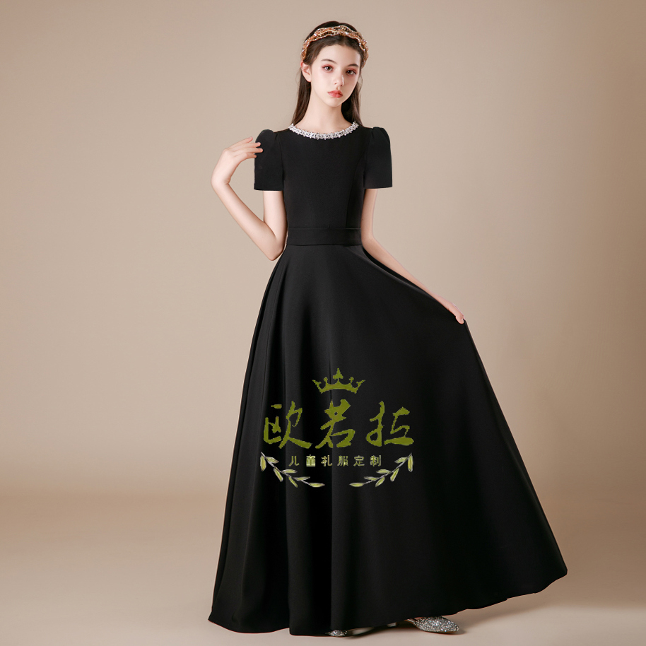 儿童合唱团指挥琵琶演奏礼服长裙