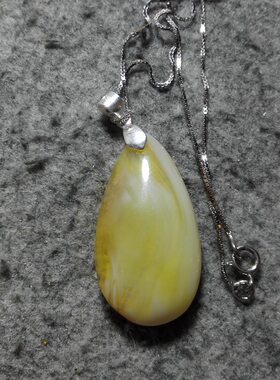 俄料 蜜蜡 白蜡 随形 项链 吊坠 配925银链子 3.72克 31MM 花11