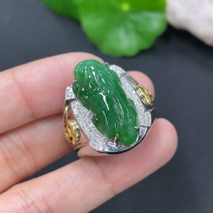 翡翠天然A货18K金镶嵌满绿貔貅戒指男戒圈口19.5MM8.93克