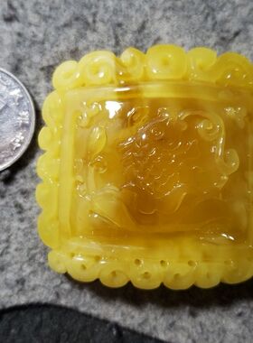 蜜蜡 俄料 精品 妖孽 鱼 吊坠 坠子 26.45克 53MM