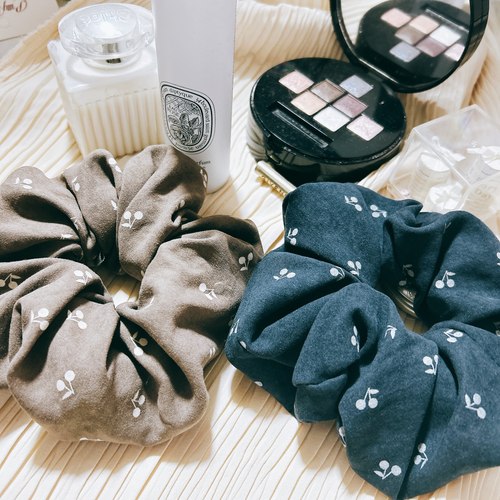 韩国进口东大门复古樱桃韩剧同款大肠发圈皮筋头绳jisoo少女心