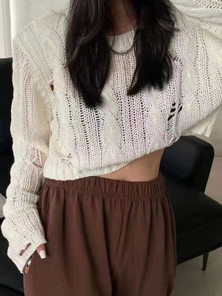 复古垫肩麻花纹破洞不规则散边圆领长袖针织衫女宽松百搭甜美上衣