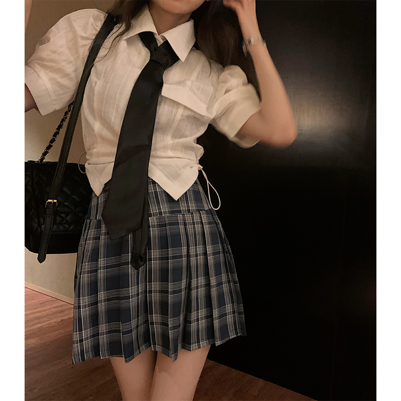 實拍實價 泡泡短袖側邊鏤空收腰短款襯衫女+高腰百褶格紋a字短裙