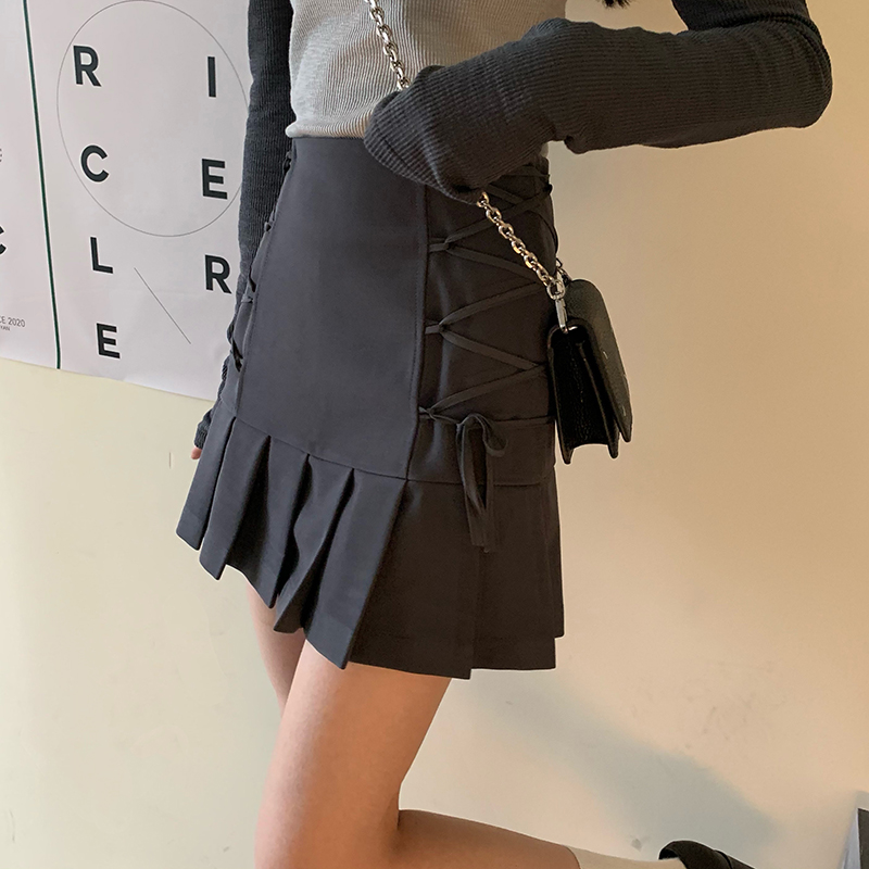 A-line pleated skirt with high waist and thin appearance