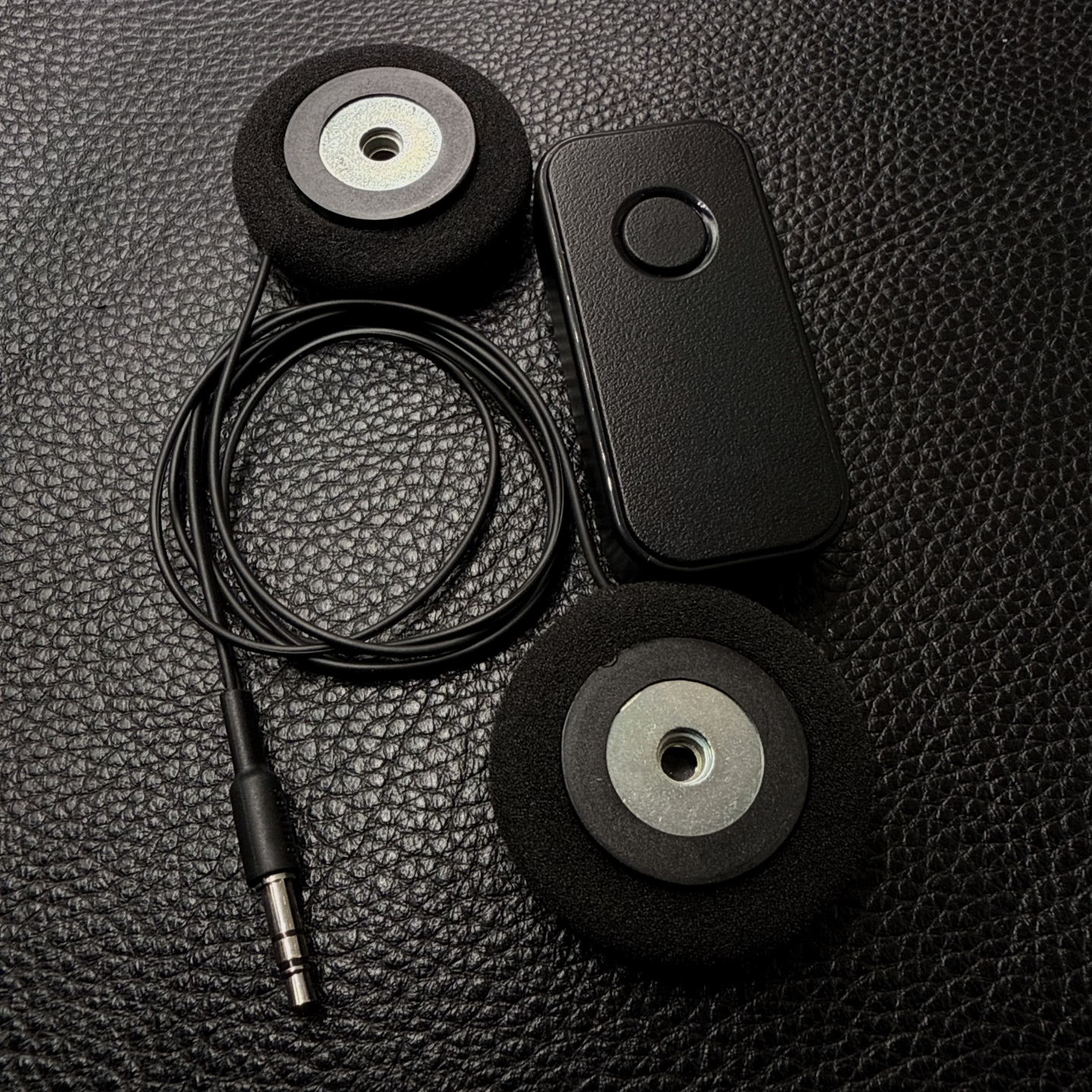 高续航摩托车蓝牙头盔耳机发烧