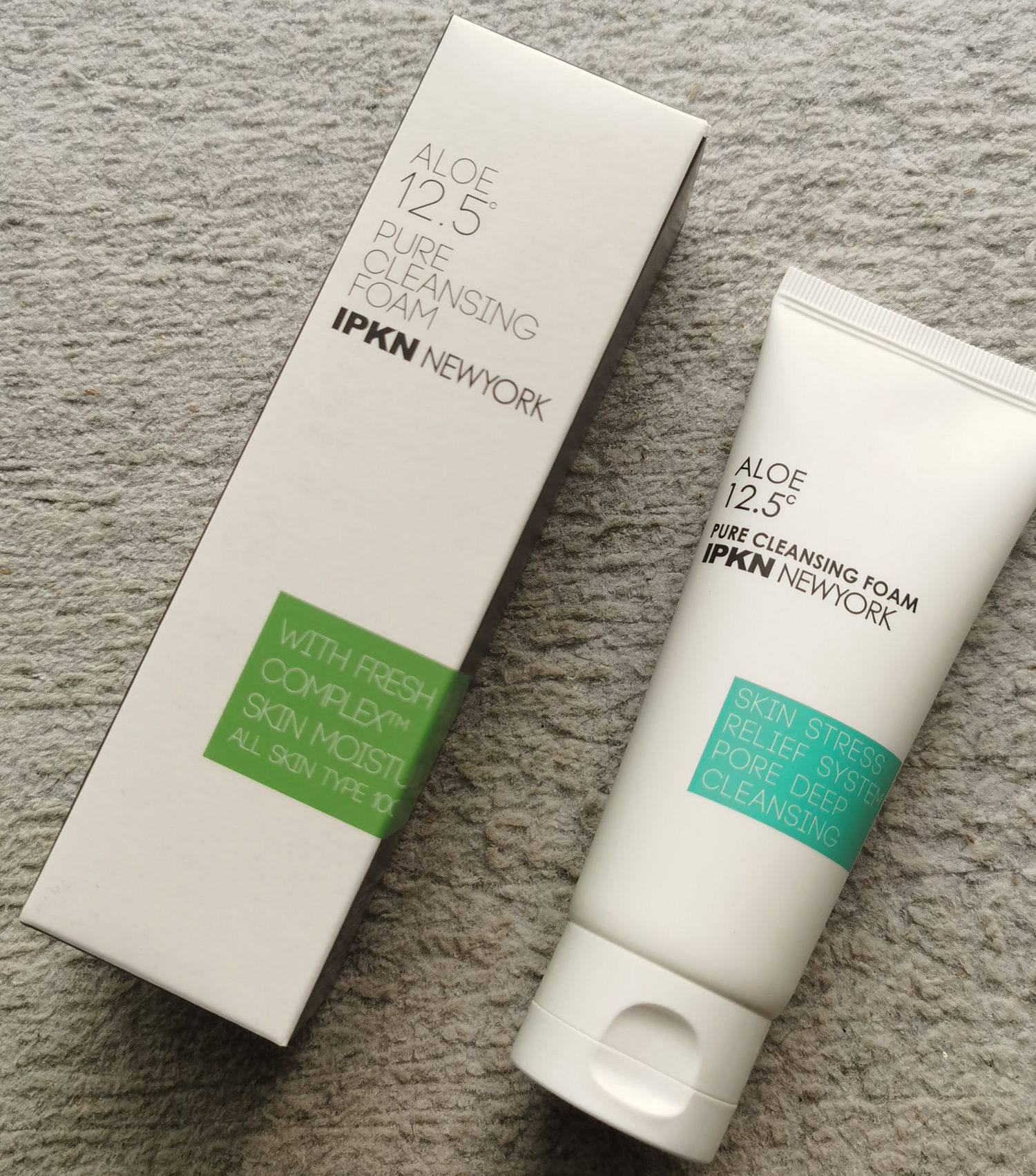 韩国原装正品IPKN 忆可恩芦荟水份保湿洗面奶泡沫清洁不紧绷100ML