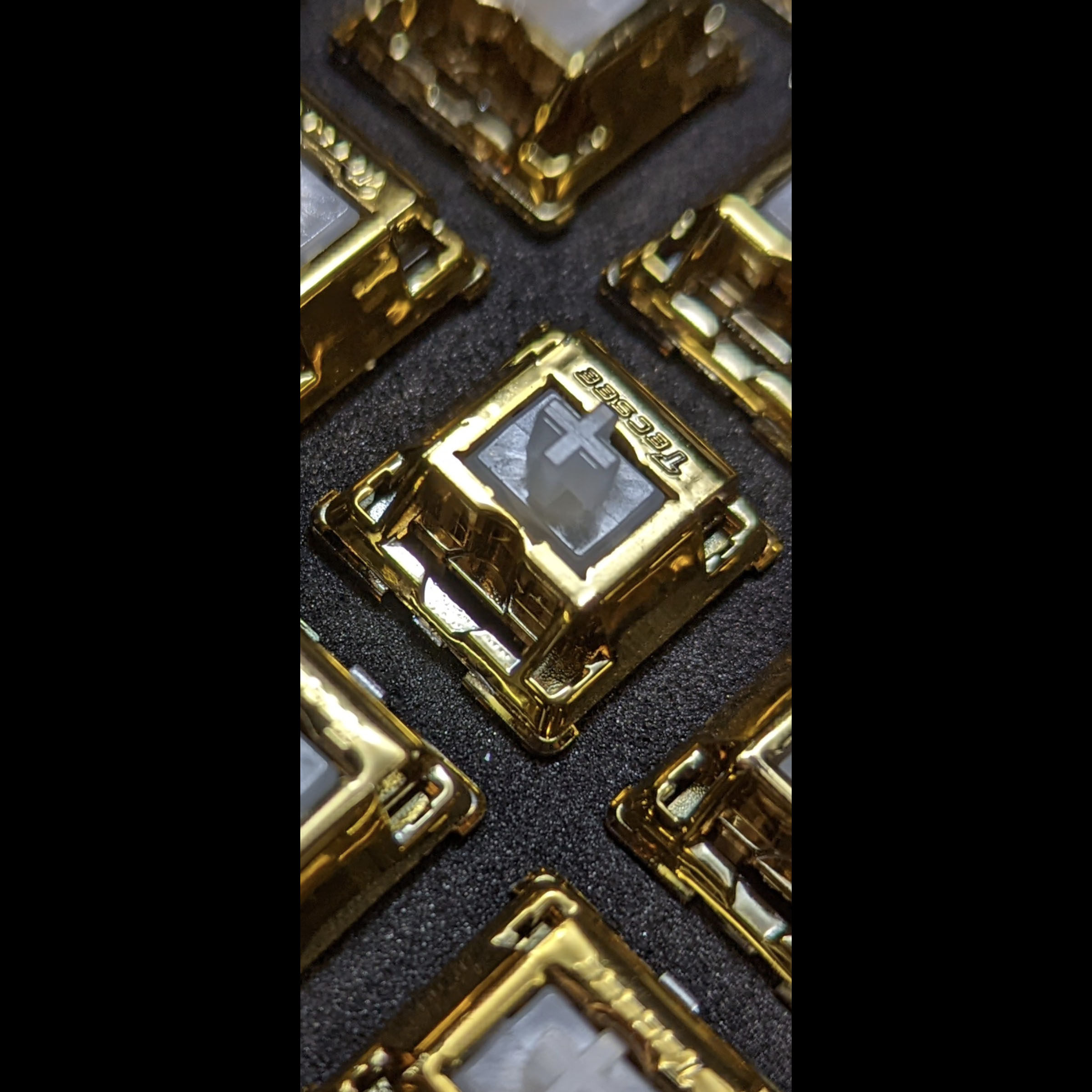 TECSEE METAL COATED - LINEAR CUSTOMIZED METAL COATED LINEAR AXIS GOLD AXIS