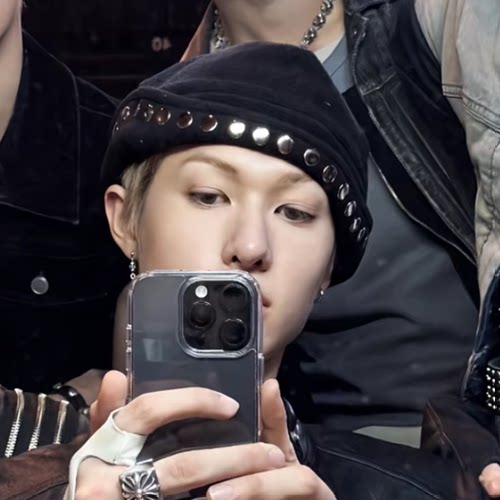 CORTIS爱德华软朋克铆钉帽