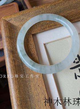 新疆天山翠手镯冰种白底飘花翡翠色美人条圆条玉石镯子国风新中式