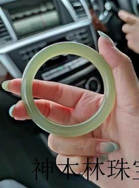 新疆和田玉青玉手镯小众茶晴玉手镯晴水少女感深绿旺夫圆条玉镯子