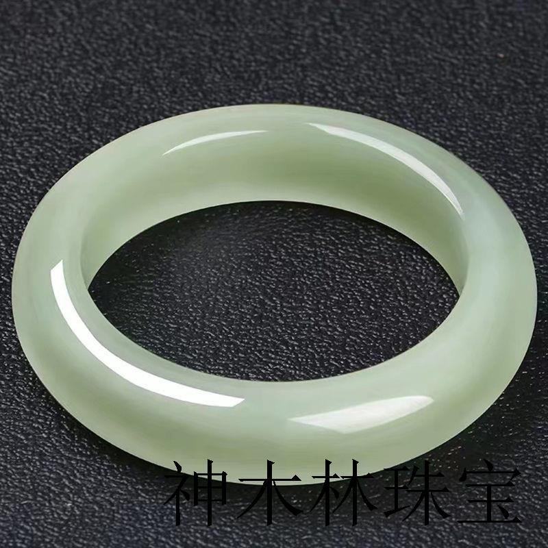 新疆和田玉色手镯女款晴水冰种青白玉镯子湖水绿圆条翡翠玉髓镯