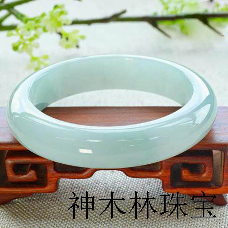 缅甸翡翠色玉手镯晴水浅绿高级感飘绿贵妃送礼正圈单色冰糯种处理