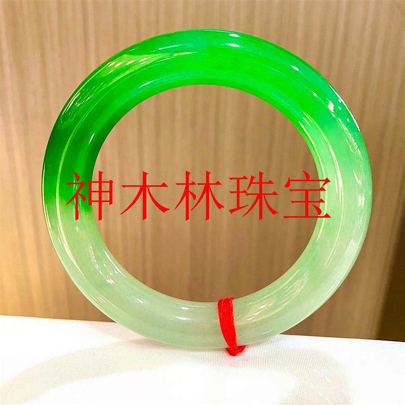 精选缅甸老坑高冰种阳绿翡翠色手镯百搭白底青圆条玉镯子贵妃玉镯