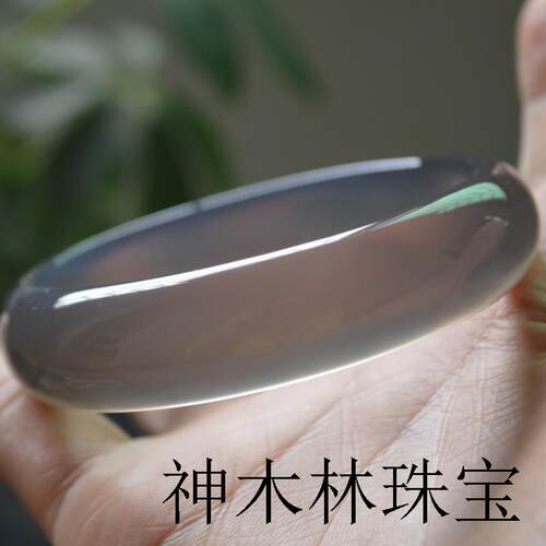 高端玉手镯冰种巴西烟灰玉髓玉镯子女少女玛瑙旺夫年轻圆条款精品