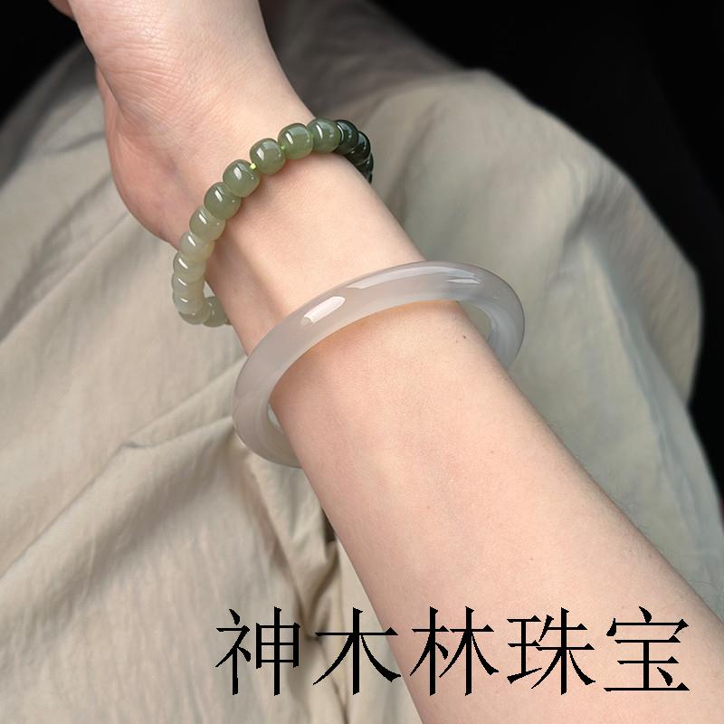 纯天然冰种香槟色玛瑙手镯女高级马达加斯加宽细圆条玉髓镯子证书