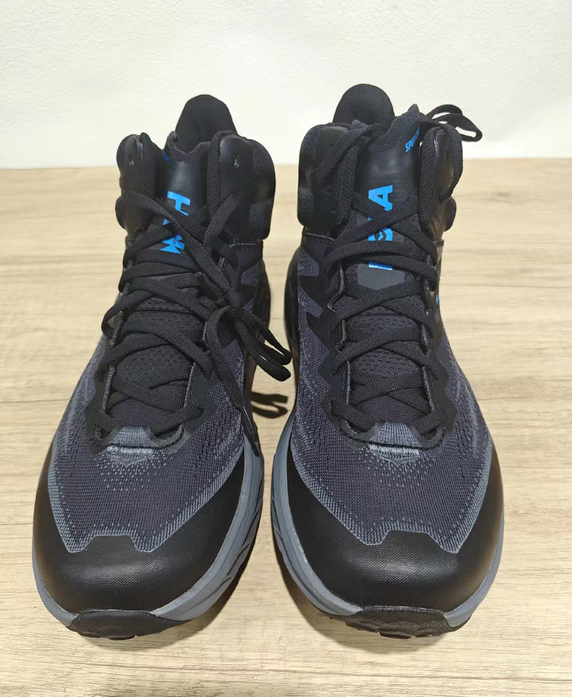 HOKA ONE ONE男鞋中帮飞速羚羊5越野跑步鞋SPEEDGOAT 5 MID GTX