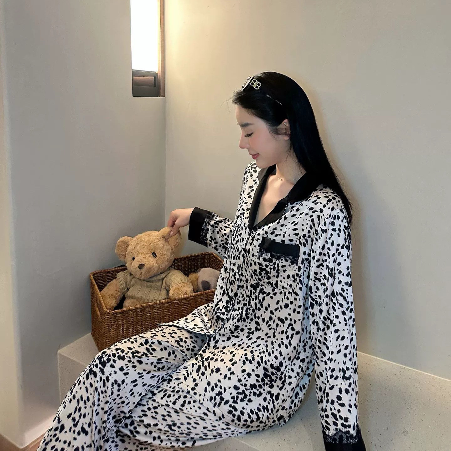 【昭赫杂志】秋冬季冰丝睡衣女性感蕾丝高级感豹纹长袖长裤家居服