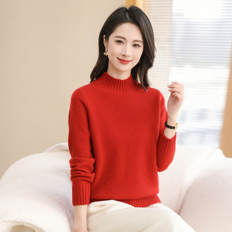 金兔女士羊驼绒半高领加厚羊毛衫