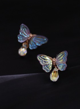 创意翅膀可颤动弹簧偏光梦幻紫色蝴蝶耳钉 925银针防过敏 原创