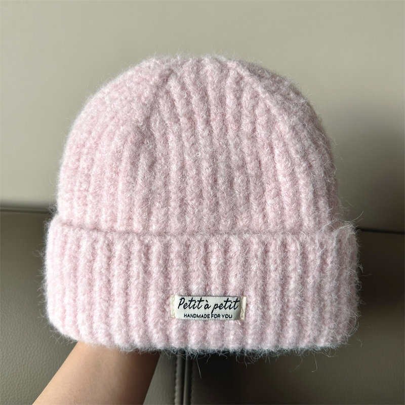 韩版宽松毛线帽女冬季保暖加绒护耳针织帽子百搭贴布字母套头冷帽