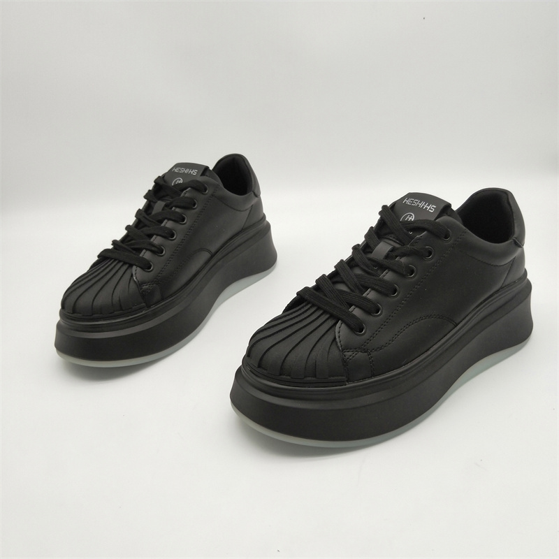 断码处理2025新款真皮牛皮34码贝壳头厚底防滑绑带时尚休闲女板鞋