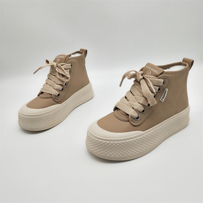 断码处理2025新款真皮圆头厚底交叉绑带舒适百搭休闲高帮鞋女板鞋