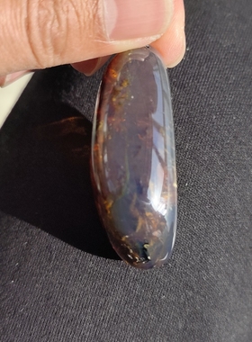 天然琥珀蜜蜡缅甸海藻珀随形吊坠阳光下变色蓝紫色内有矿物质冰裂