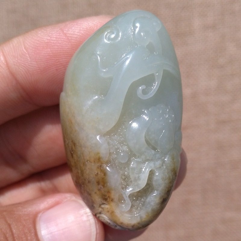 新疆和田玉籽料吊坠真皮天然秋梨皮青白玉鹅如意精雕挂件男女