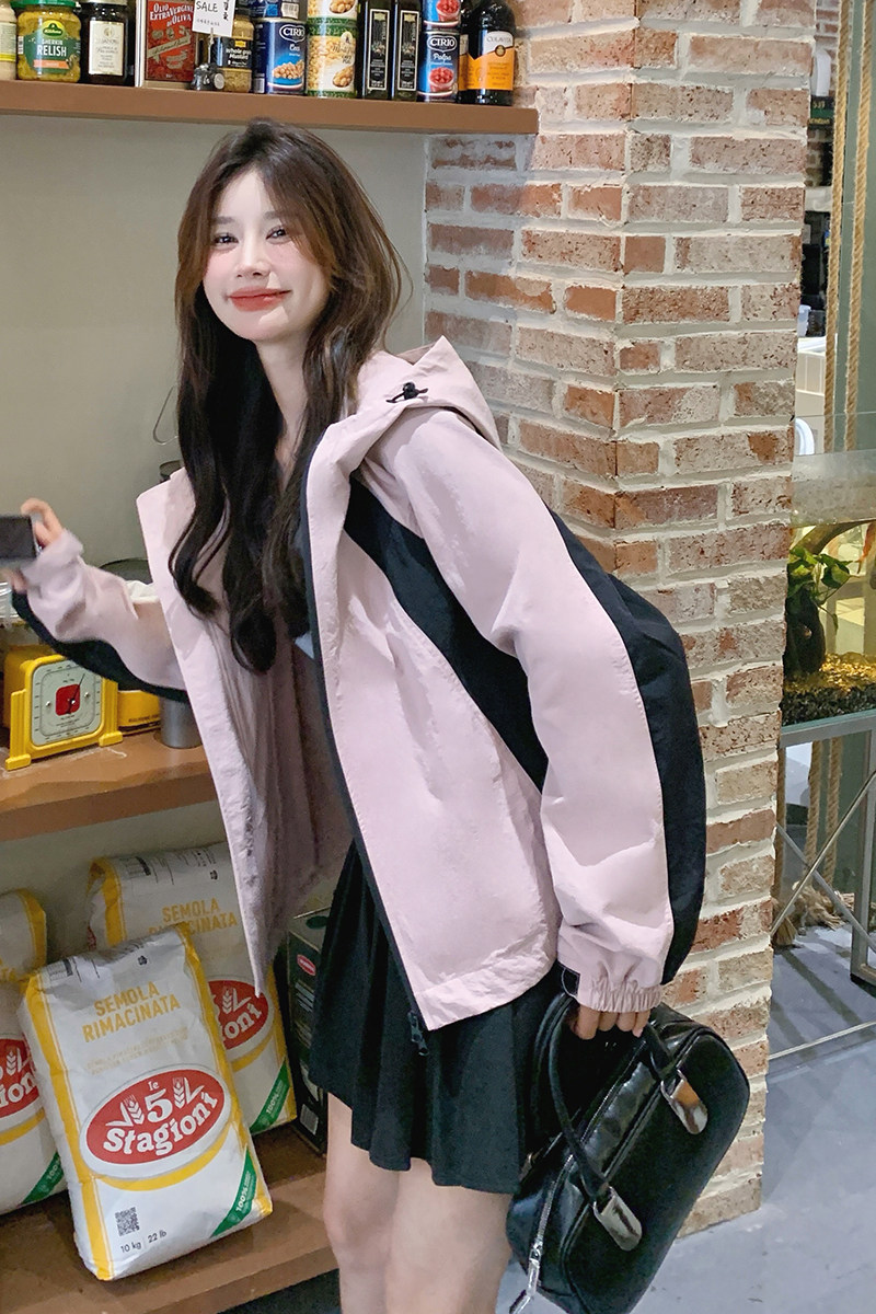 学院风拼色连帽冲锋衣外套女春秋新款超好看休闲减龄小个子上衣潮,女装短外套,浙宝125