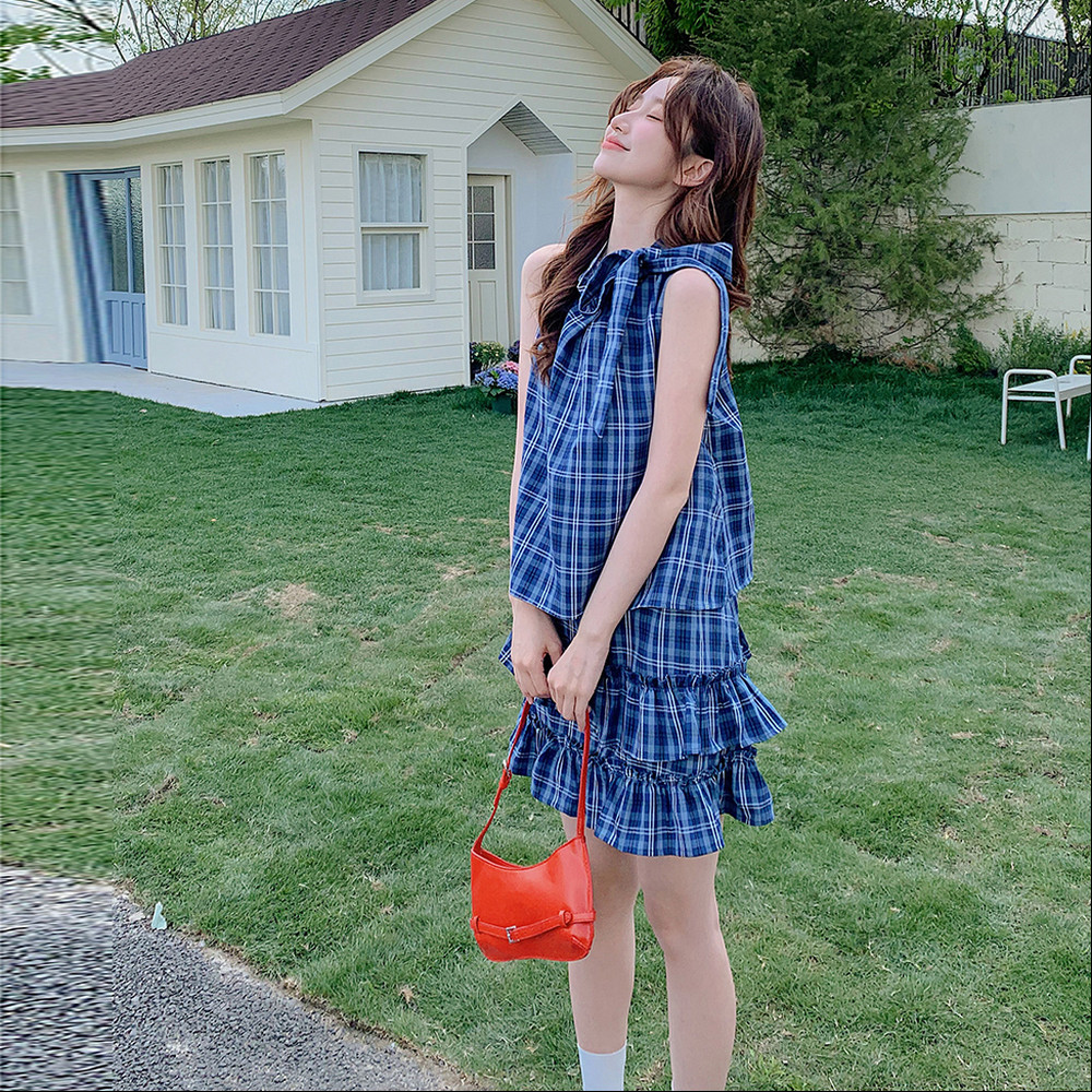 蓝色夏日漂亮小个子连衣裙女2025新款设计感木耳边无袖格子背心裙,女装连衣裙,浙宝125