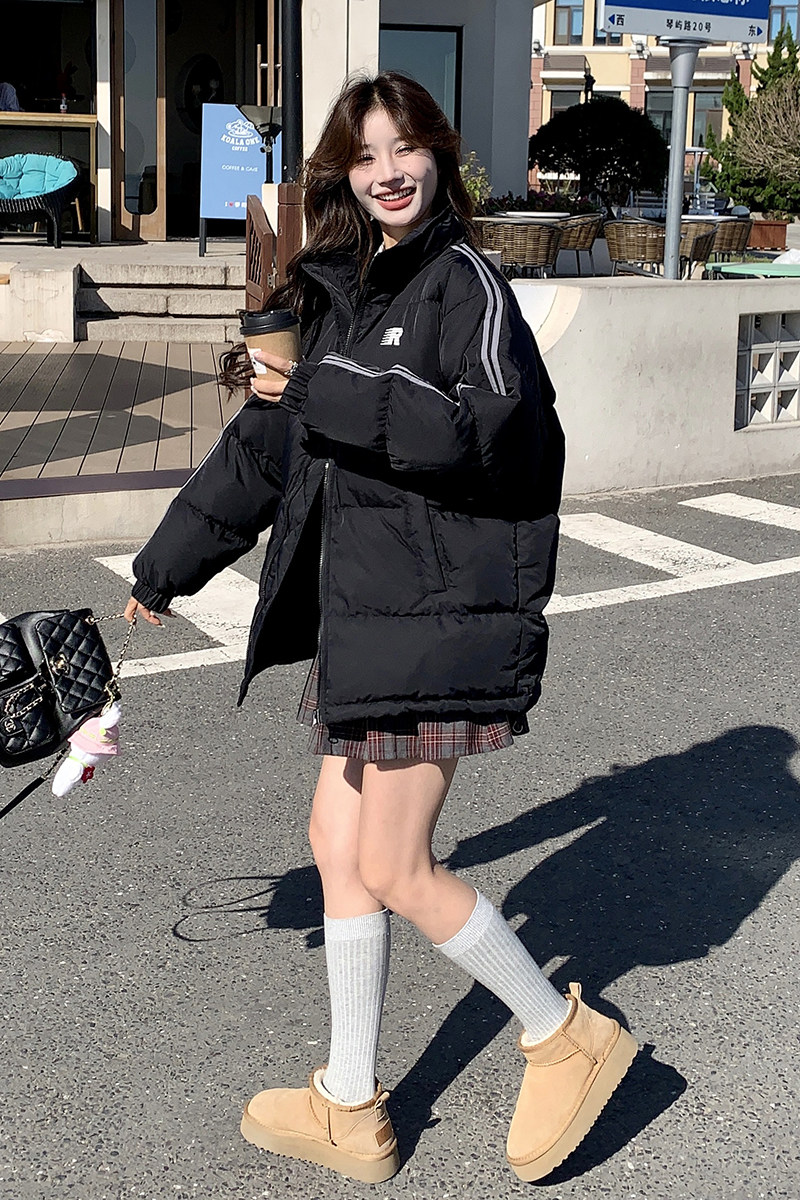 黑色宽松立领90白鸭绒羽绒服短外套女冬新款小个子减龄加厚面包服,女装羽绒服,浙宝125