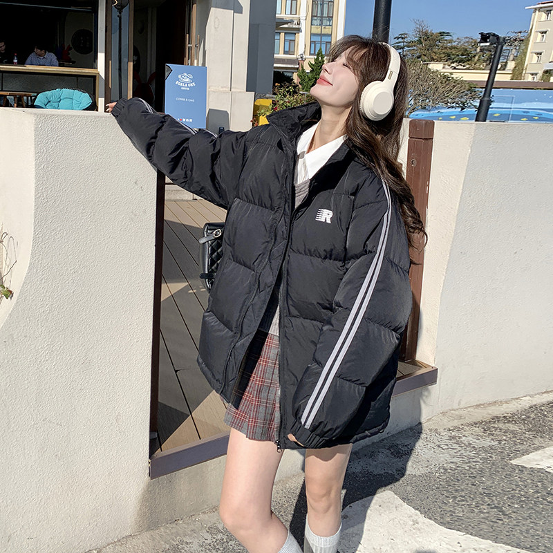 黑色宽松立领90白鸭绒羽绒服短外套女冬新款小个子减龄加厚面包服,女装羽绒服,浙宝125