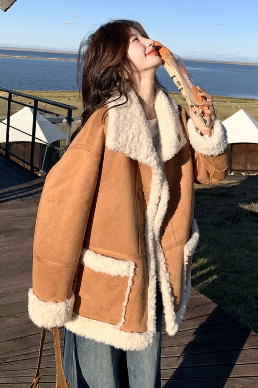 棕色软糯麂皮绒两面穿皮毛一体羊羔毛外套女秋冬2025新款加厚棉服,女装短外套,浙宝125