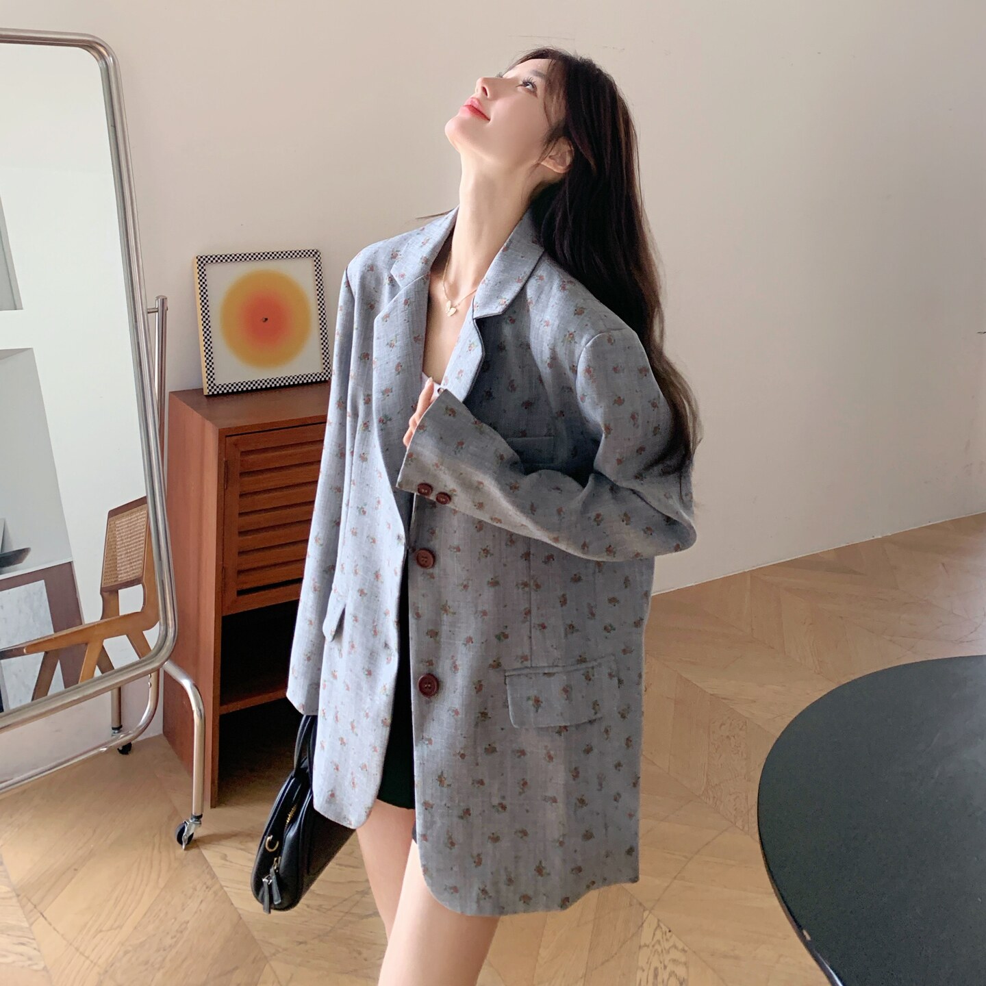 通勤灰色碎花西服上衣女春秋超火好看高级小众休闲职业西装短外套,女装西装,浙宝125