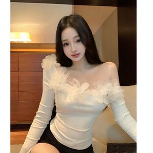 露肩打底衫 网红主播服装 可爱甜媚娇纯显胸斜肩上衣设计感花朵长袖