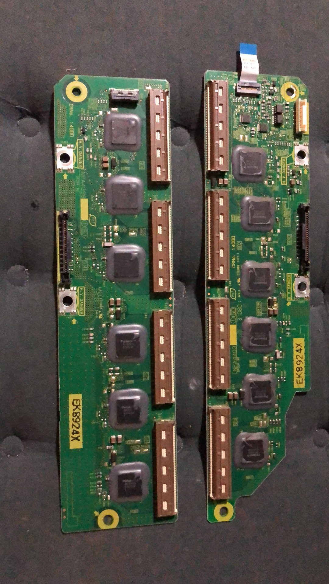 松下TH-42PV80C缓冲板TNPA4399 TNPA4400