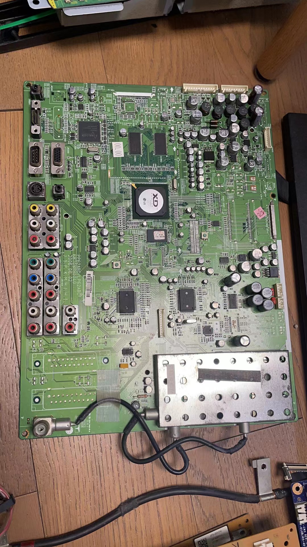 原装LG 42LC2R-TH主板 68709M9004G 配屏LC420W02 实图