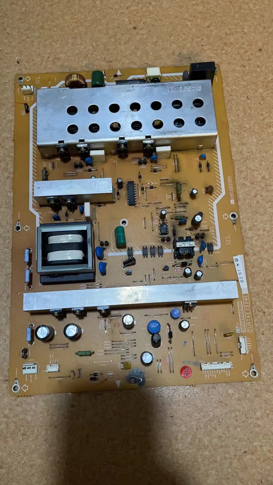 夏普LCD-46GX3 46A63 52GX3电源板RDENCA237WJQZ DPS-304BP-2原装