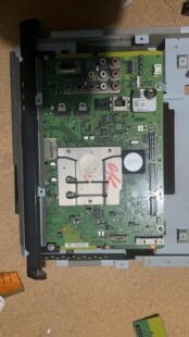 拆机松下TH 屏MC106FU1400 P42U30C主板TNPH0961