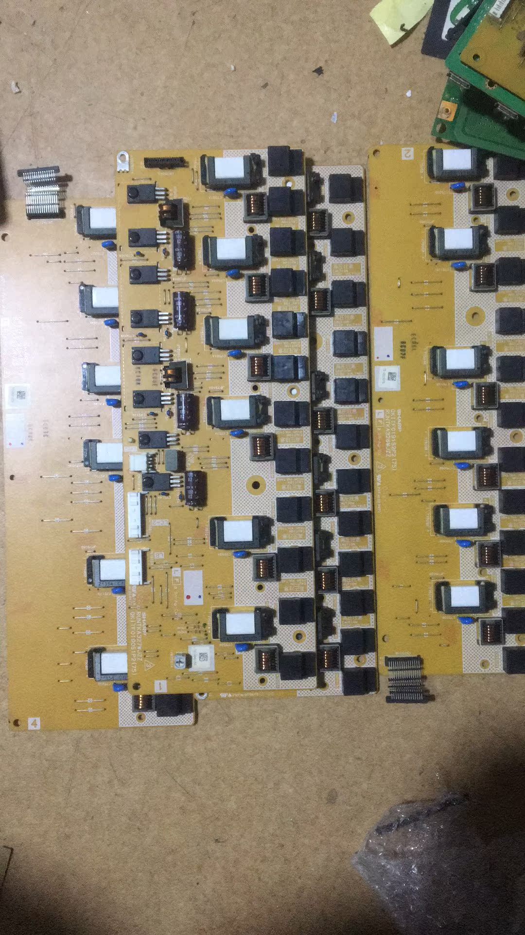 原装夏普LCD52GX3高压板RUNTkA327、328、329、330WJN1四块